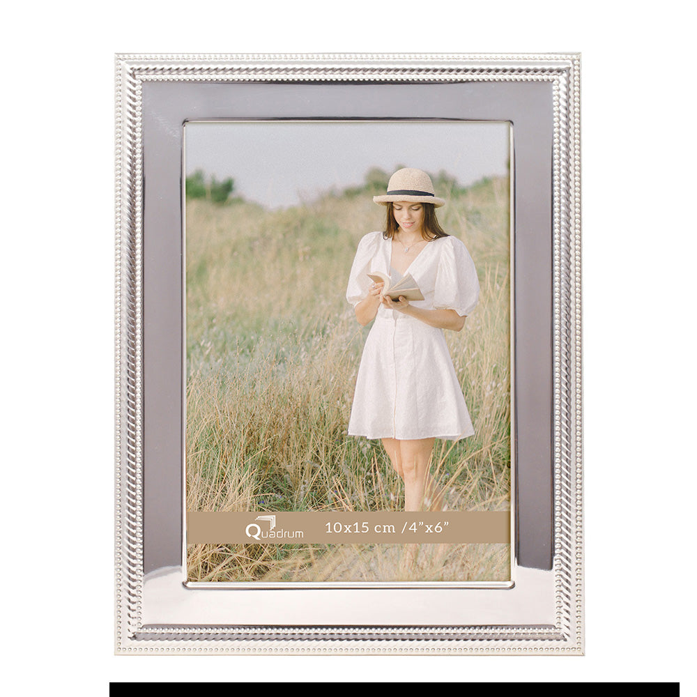 Portarretrato Lucía