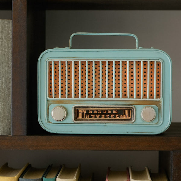 Figura Decorativa Radio Antiguo