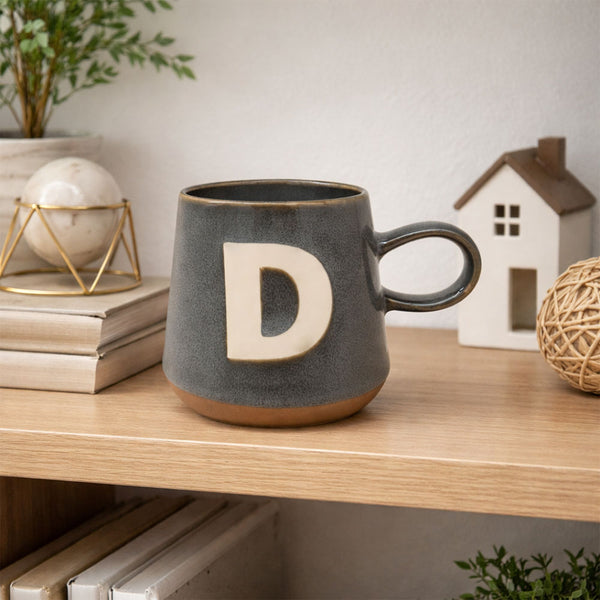 Taza Gris Letra D