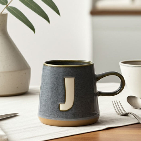 Taza Gris Letra J